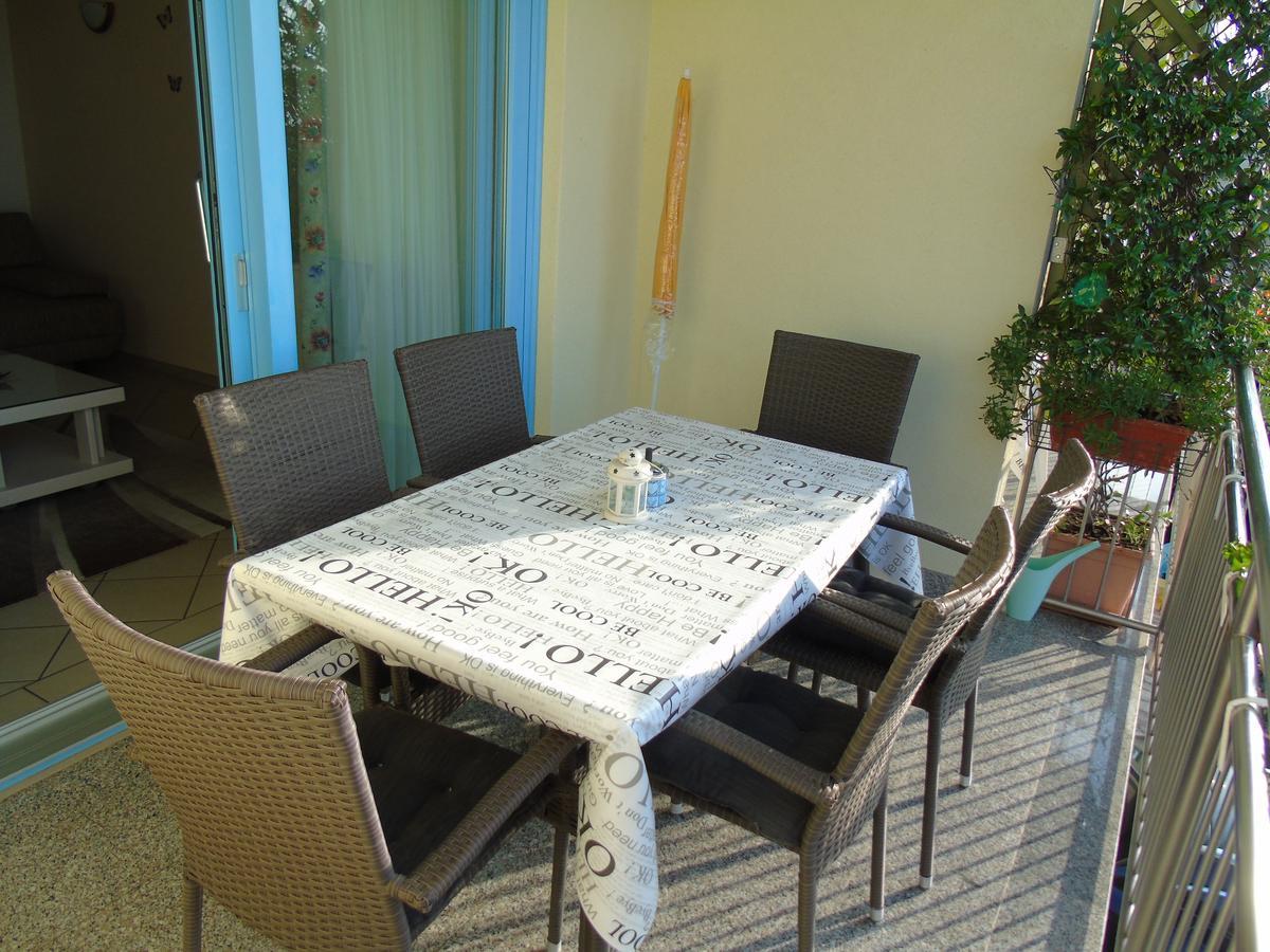 Apartment Karla Poreč Exterior foto